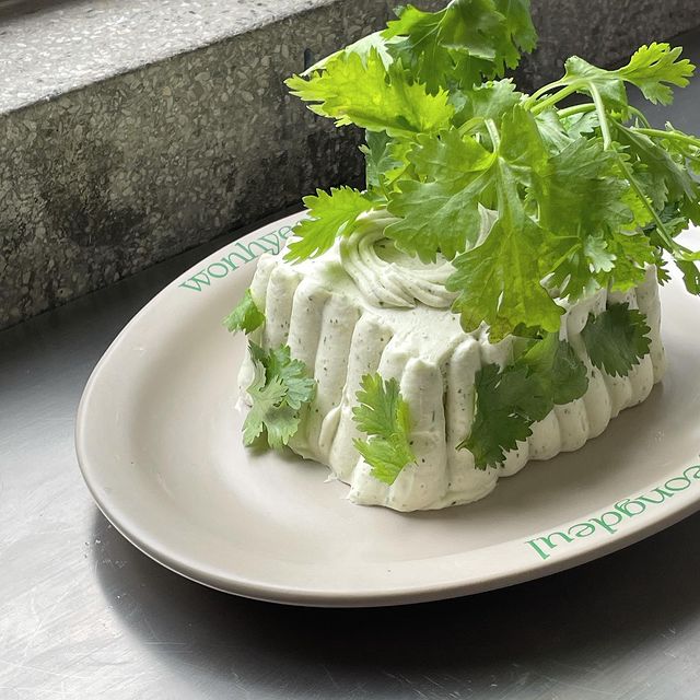 Coriander Cake Is Here To Torment & Tease Your Tastebuds