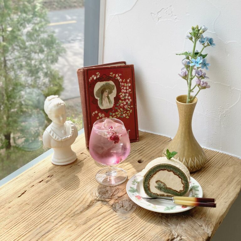 11 Cherry Blossom Cafes That Will Convince You To Visit Korea In Spring