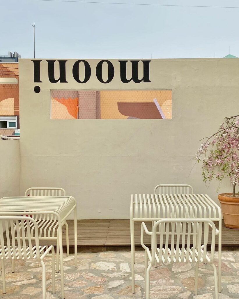 Mooni Cafe A Dollhouseesque Cafe That Will Make You Feel Like Barbie