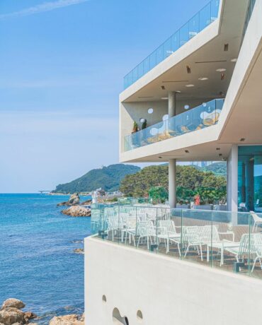 Coralani Cafe: 4-Storey Cafe Where You Get A 180° View Of The Sea