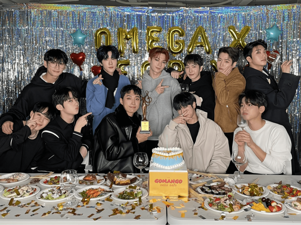 OMEGA X - v live to celebrate rookie of the year 