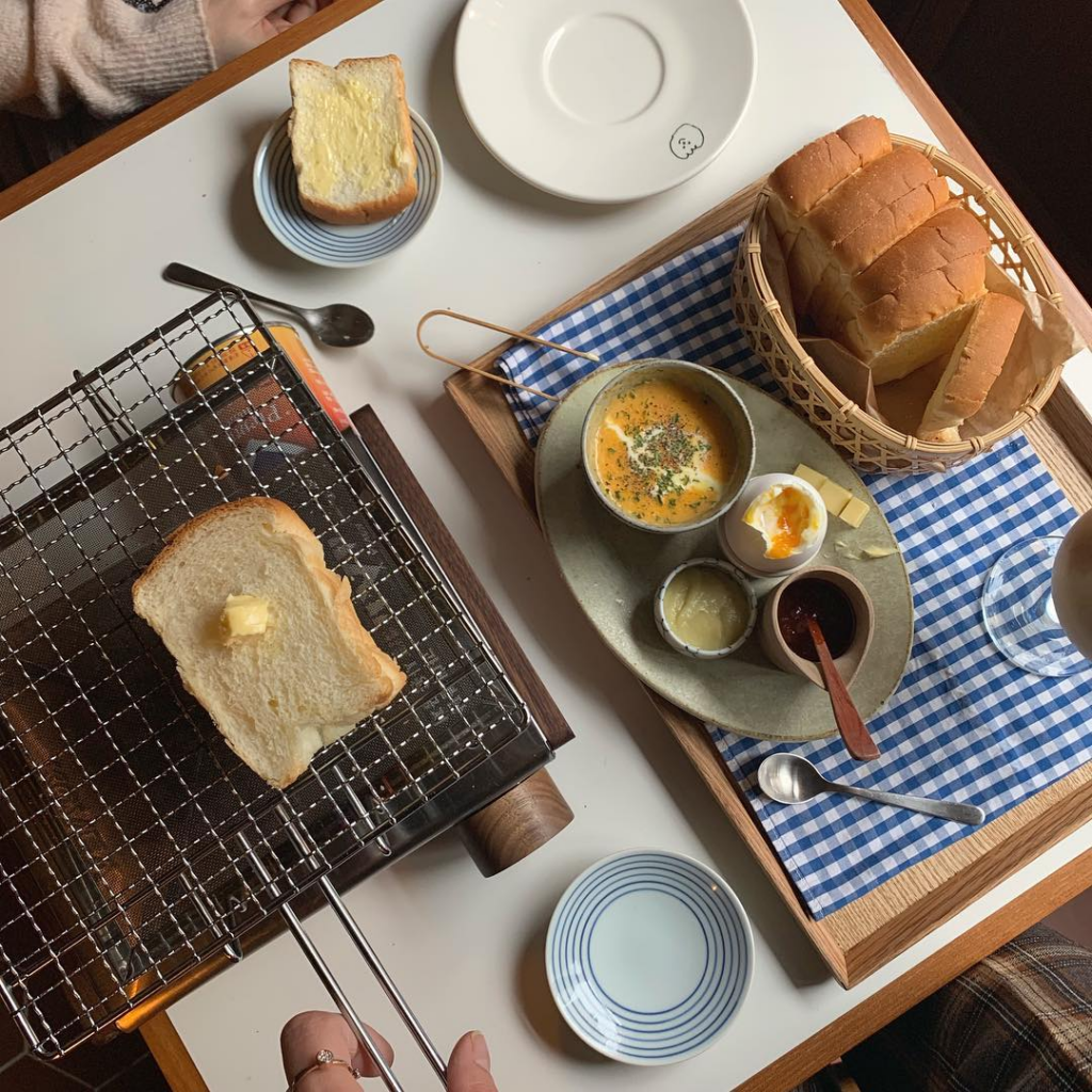 Moment Coffee - DIY bread grilling set