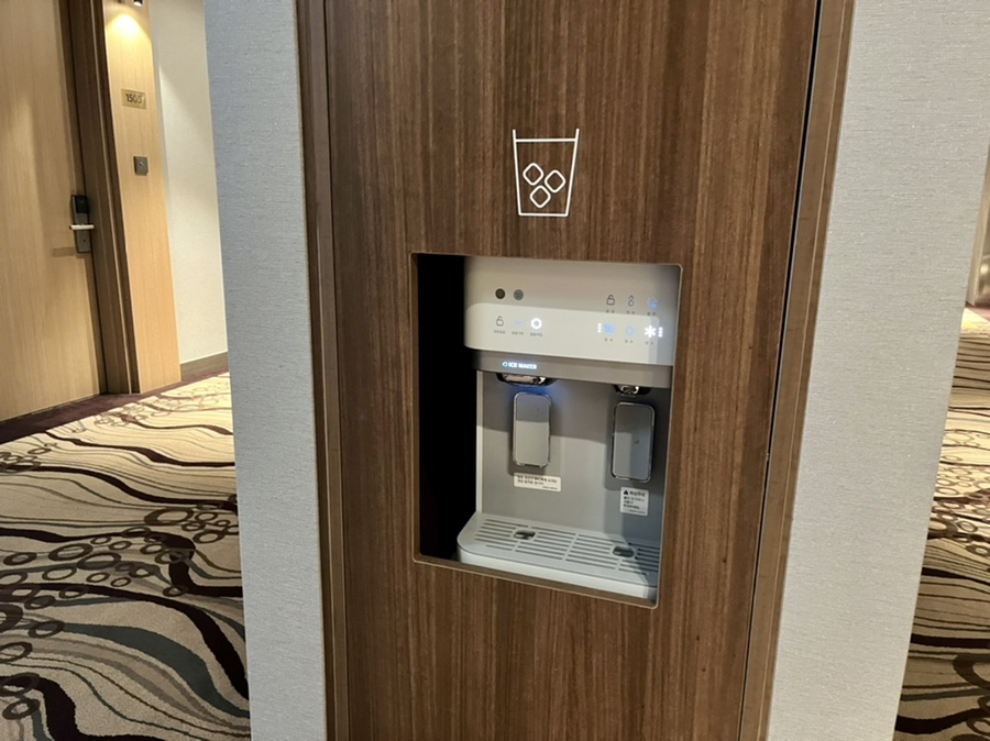 New hotels in Seoul 2022 - water dispenser @ Stanford Hotel Myeongdong