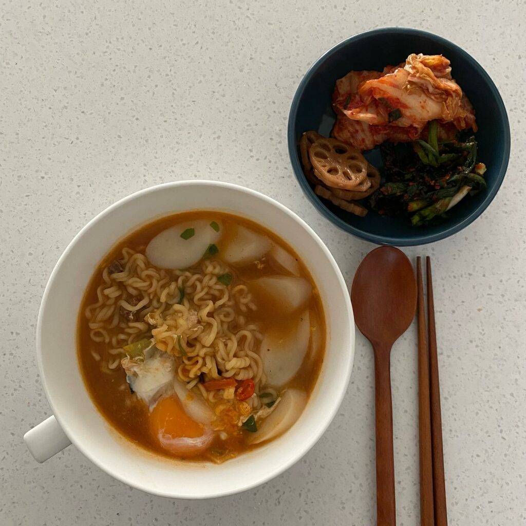 Korean instant noodles - upama Tangmyun