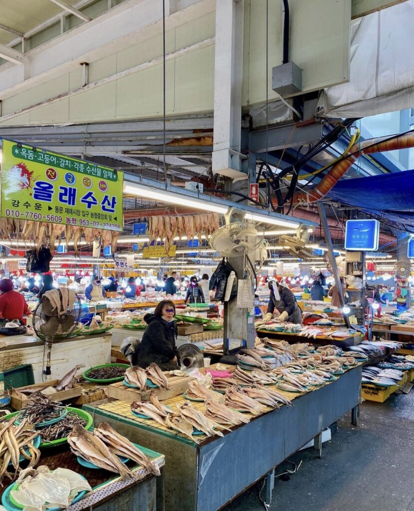 Things to do Jeju - fresh seafood at Jeju Minsok Five-Day Market