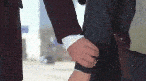Iconic K-drama scenes - double wrist grab in The Heirs 