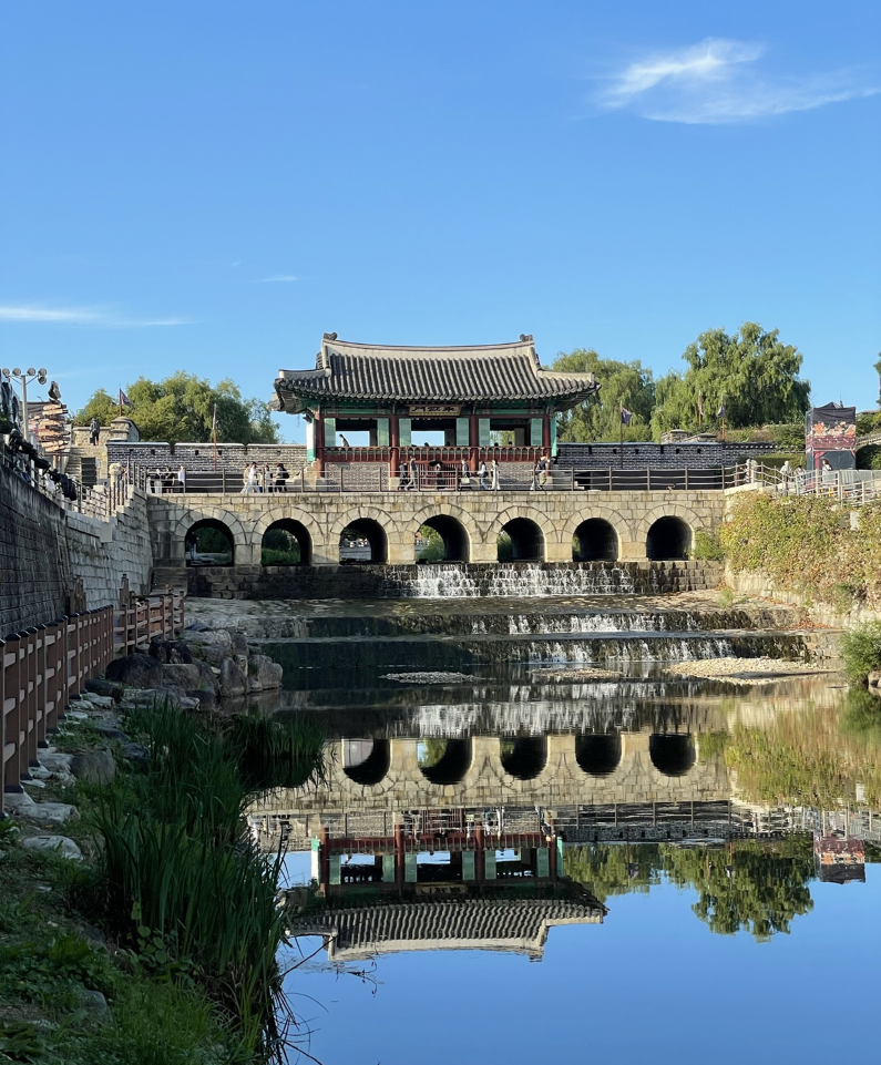 7 things to do in Suwon - Hwaseong Fortress daytime