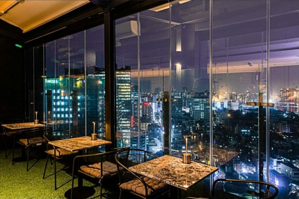 Rooftop KLOUD Savour Artisanal Cocktails & A Bird’sEye View Of Seoul