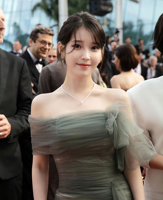 Korean celebrity success stories - IU