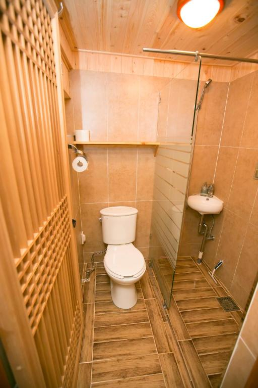 solo travelling in Korea - toilets in hanok guest houses
