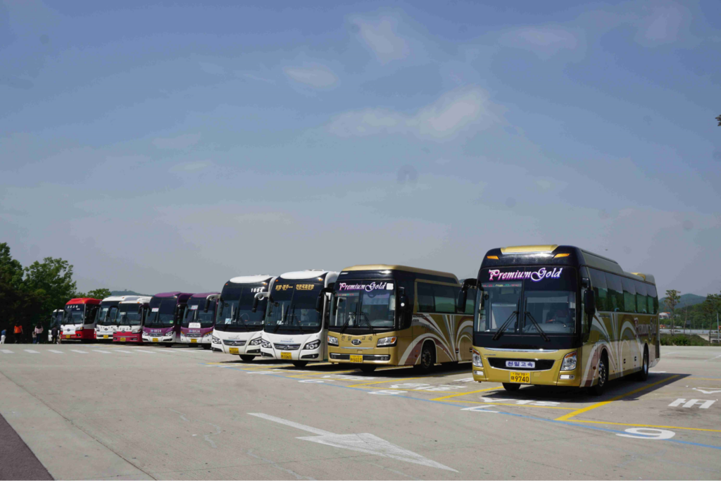 solo travelling in Korea - buses in korea 