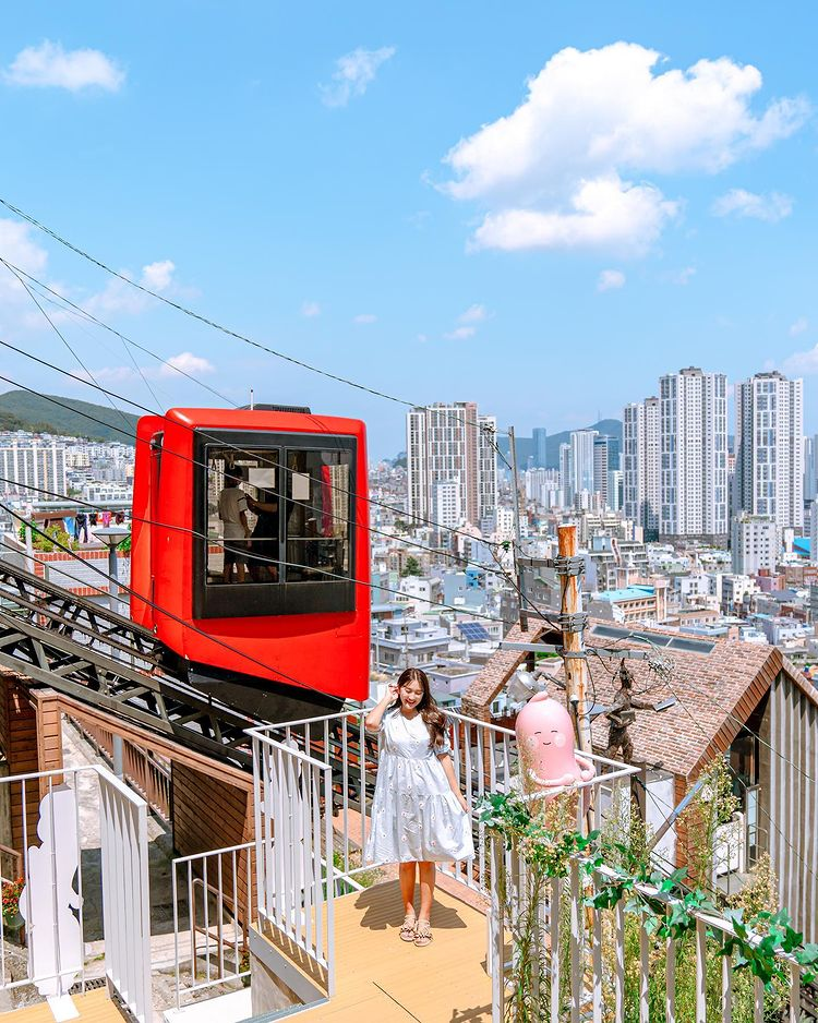 Busan guide - 168 Stairs & Monorail in Busan